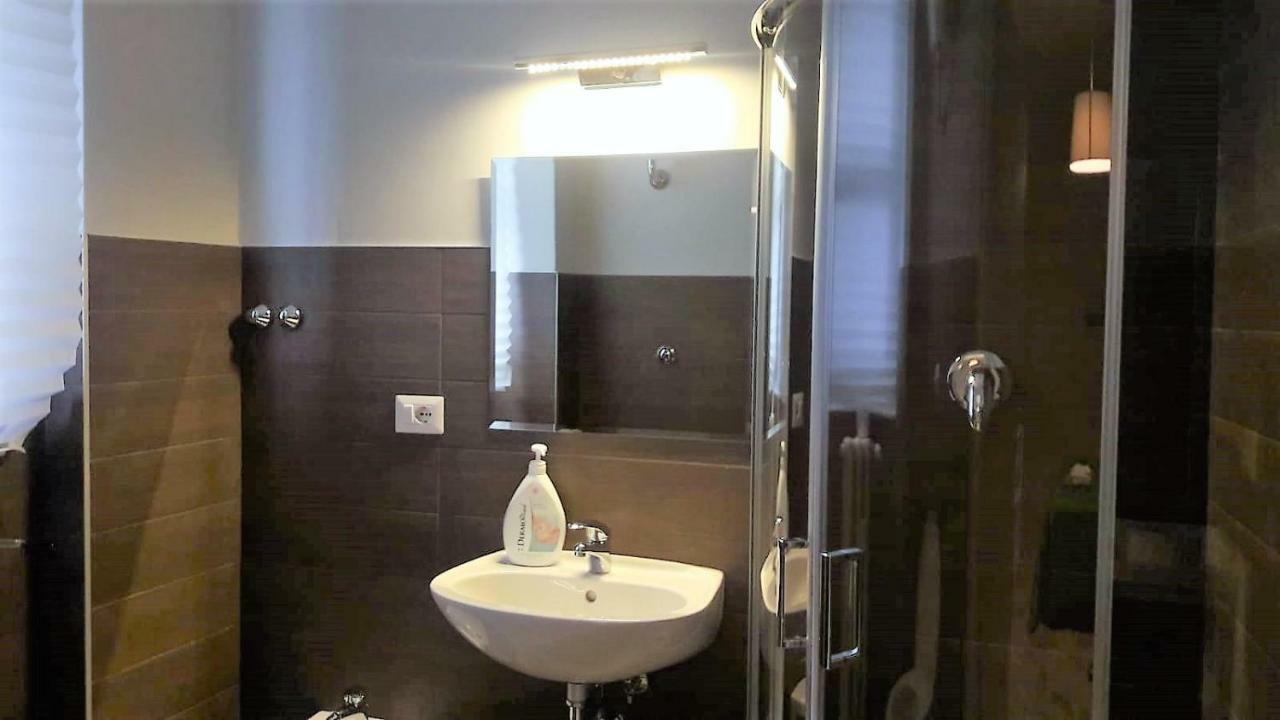 Cavour 124 -Guest-Room- Bari Dış mekan fotoğraf
